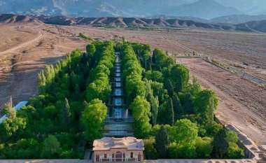 Kopshti Shadzeh i Iranit, “një diamant në mes të shkretëtirës”