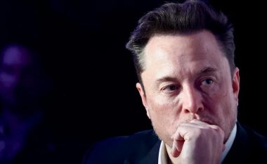 Zbulohet se çfarë i shkroi Elon Musk stafit të Tesla-s ku njoftoi pushimin nga puna të më shumë se 10% të fuqisë punëtore