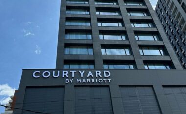 “Courtyard by Marriott Prishtina City” hap dyert në zemër të kryeqytetit