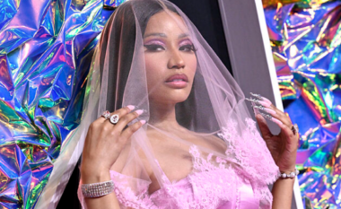 Nicki Minaj gjobitet nga policia e Amsterdamit pasi u arrestua me dyshimin për eksport droge