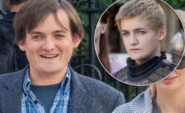 Ylli i “Game Of Thrones” duket i panjohur me flokë të gjata ngjyrë kafe 10 vjet pas paraqitjes në serial