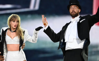 Taylor Swift performon në skenë për herë të parë me të dashurin e saj, Travis Kelce