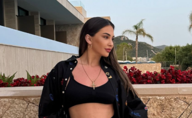 Kiara Tito duket në formë pak muaj pas lindjes