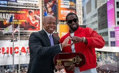 Diddy detyrohet të kthejë çelësin e nderit të qyetit të New Yorkut, me kërkesë nga kryebashkiaku Eric Adams, pas pamjeve tmerruese të sulmit