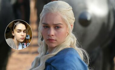 Emilia Clarke kishte frikë se shefat e “Game Of Thrones” do ta pushonin, pasi ajo pësoi dy hemorragji në tru