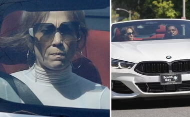 Jennifer Lopez fotografohet e stresuar dhe e mërzitur në veturë, mes problemeve martesore dhe anulimit të turneut