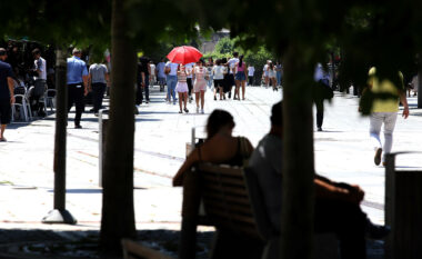 I nxehti afrikan në vend, kujdes nga temperatura të larta
