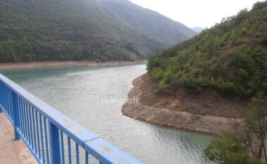 Vazhdojnë kërkimet për 33-vjeçarin që dyshohet se u mbyt në Liqenin e Ujmanit