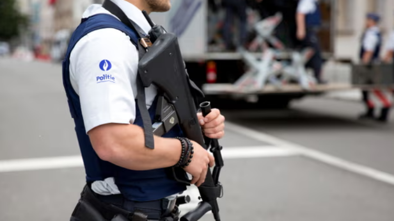 Tre anëtarë të dyshuar të ISIS akuzohen në Belgjikë për planifikim të një sulmi terrorist