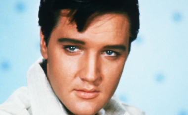 Shiten në ankand për 140 mijë euro këpucët legjendare të Elvis Presley