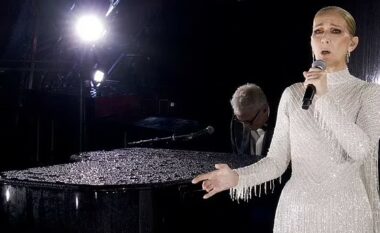 Fansat e Celine Dion u larguan me lot, ndërsa ylli mbyll ceremoninë e hapjes së Lojërave Olimpike përpara Kullës Eiffel