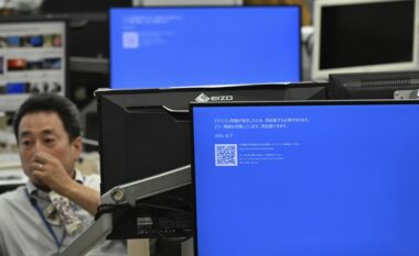 Banka, linja ajrore e media – dështim masiv i internetit po shkakton probleme në mbarë botën