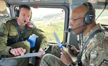 Gjenerali i lartë ushtarak amerikan në Izrael, viziton vendndodhjen ushtarake pranë kufirit me Libanin