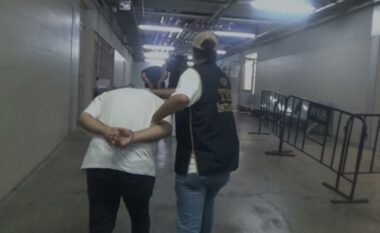 “Menaxhonte rrjetin financiar të Mossad-it në Turqi” – momenti i arrestimit të shtetasit kosovar Liridon Rexhepi nga policia e Stambollit