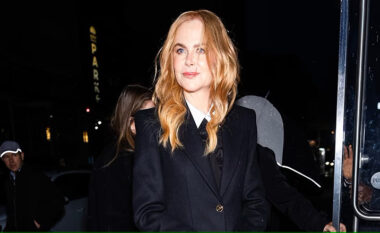 Nicole Kidman aplikoi një truk që i bën kombinimet monotone të dimrit kaq mbresëlënëse