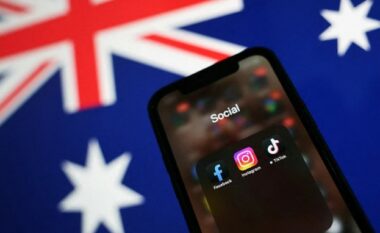 Facebook akuzon Australinë pasi ndaloi rrjetet sociale për fëmijët