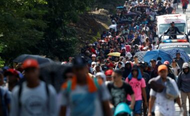 Kanadanë pritet ta “pushtojnë” azilkërkuesit e deportuar nga Trump, mobilizohen një numër i madh policësh