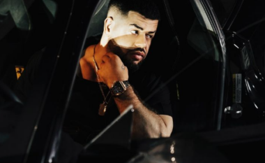 Noizy reagon ashpër për rastin e 14-vjeçarit në Shqipëri dhe për ndalimin e TikTok-ut: Po e vuaj vetë me psikopata, uroj të merren masa