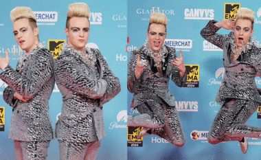 Jedward ndriçojnë tapetin e kuq të MTV EMA me kostume shkëlqyese