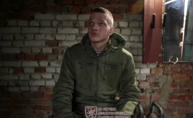 Ia mësynë pozicioneve të ukrainasve në Kursk, trupat e Zelenskyt arrijnë t’i zënë rob lufte 11 ushtarë të Putinit