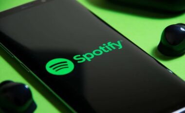 “Hutohet” Spotify, shfaq pornografi në vend të artistëve të njohur