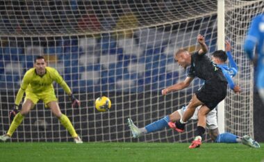 Napoli bie në shtëpi, Lazio fiton dhe ndryshon renditjen në Serie A