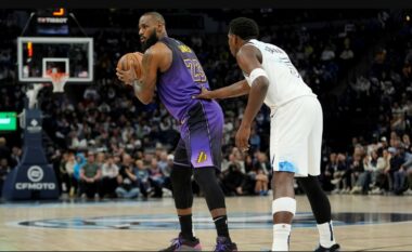 Lakers pësojnë humbje të rëndë në udhëtim te Timberwolves