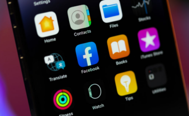 Meta bën një hap drejt zhdukjes së llogarive mashtruese në Facebook, Instagram dhe WhatsApp