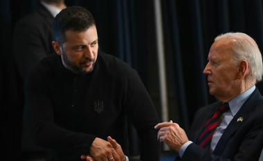 Zelensky paralajmëron bisedime me Bidenin për anëtarësimin e Ukrainës në NATO
