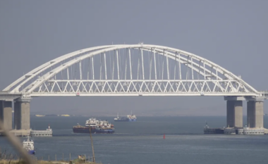 Mbyllet ura në Krime pas raportimeve për sulme nga dronët ukrainas