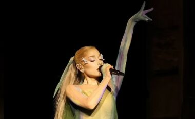 Ariana Grande nuk do të nise turne në 2025 pas suksesit të “Wicked”