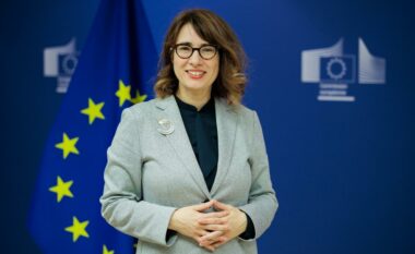 Hipper: Rruga drejt BE-së për Kosovën e Serbinë shkon nëpërmjet dialogut