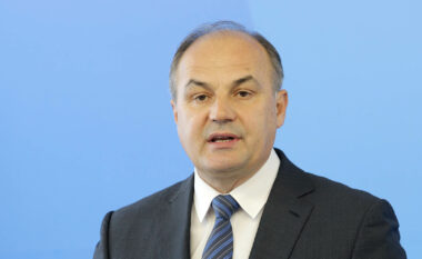 Enver Hoxhaj iu drejtohet mërgimtarëve, prezanton planin e PDK-së për Kosovën evropiane