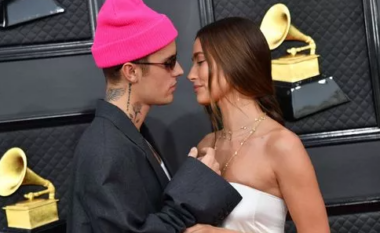 Justin Bieber thyen heshtjen, flet për gruan Haileyn pasi nuk e ndiqte në Instagram