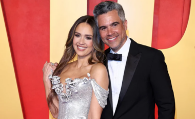 Jessica Alba po divorcohet nga bashkëshorti i saj Cash Warren pas 17 vjetësh martesë