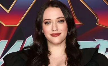 Kat Dennings thotë se regjisorët e quajtën atë ‘të shëndoshë’ dhe jo ‘mjaft të bukur’ kur ajo ishte 12 vjeçe