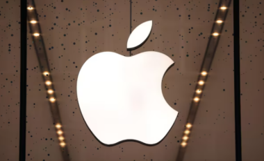 Apple drejt prodhimit të një iPhone me ekran të trefishtë?