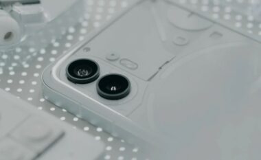 Telefoni i ri i mençur Nothing nuk mund t’ju tarifojë nëse klikoni këtë buton