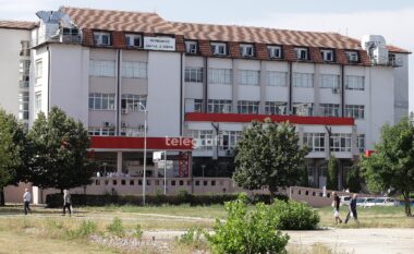 Tragjedia në Prizren, nga QKUK japin detaje për vajzën e cila u ther me thikë nga babai i saj