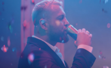 Luiz Ejlli bashkon muzikën dhe energjinë me dedikimin e ri për “Golden Eagle”