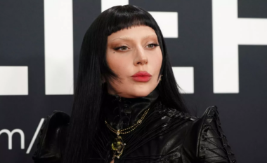 Lady Gaga: Komuniteti i personave transgjinorë duhet të ‘mbrohet’ nga ligjet anti-trans të Donald Trumpit