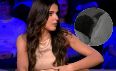 “Shtrëngoje, s’kam fuqi”, Rizarta shpjegon videon virale me Aldon në krevat