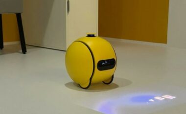 Këtë verë fillon shitja e robotit Ballie të Samsung, do të përdor Gemini AI