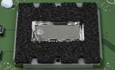 Sony tregon si e përmirësoi ftohjen e konzolës PlayStation 5 Pro