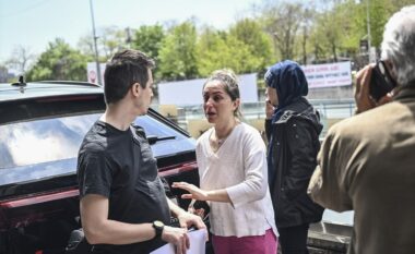 Pasojat e tërmetit që goditi sot Stambollin, pamje që tregojnë frikë dhe panik tek qytetarët