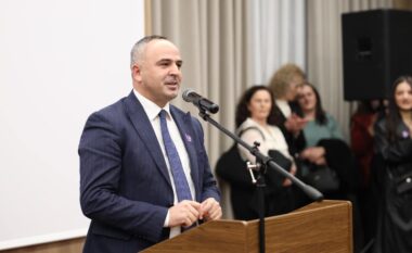 Bisedat në “Viber”, reagon Manaj: E ulët mënyra si doli komunikim i brendshëm për të goditur shtëpinë tonë