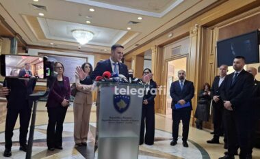 “Lojë e qëllimshme politike” – Abdixhiku godet LVV-në pas dështimit të seancës