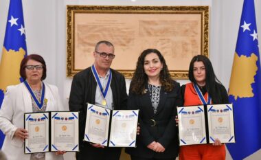 Pas presidentes Osmani edhe ambasadat e Francës dhe Britanisë nderojnë të mbijetuarit e dhunës seksuale