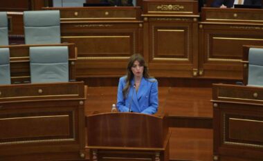 Albulena Haxhiu dështon të zgjidhet kryetare e Kuvendit të Kosovës