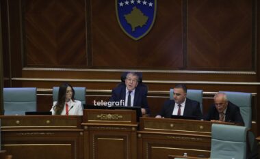 Kryesuesi Dehari para seancës i fton në konsultime përfaqësuesit e partive politike